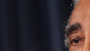 El congresista Charles Rangel se impuso con mínima ventaja sobre su opositor, el senador estatal Adriano Espaillat, con un margen de 990 sufragios.