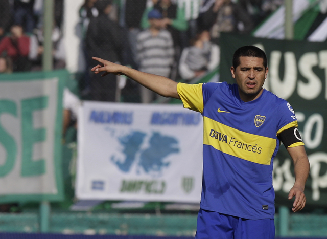 El volante arqentino Juan Román Riquelme podría jugar en el fútbol brasileño.