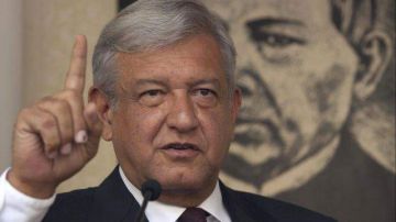 Andrés Manuel López Obrador pospuso para el jueves la presentación de pruebas de supuesta compra de votos.