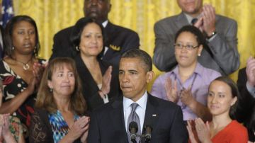 El presidente Barack Obama pidió al Congreso extender los recortes tributarios a la clase media.