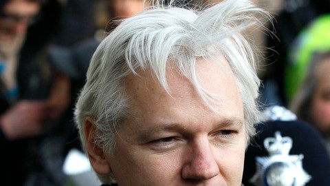 Julian Assange  está refugiado en la embajada de Ecuador en Londres desde  junio pasado y aún  el Gobierno no ha dado respuesta a su petición de asilo.
