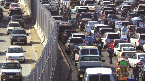 La congestión se observa en la garita de San Ysidro, rumbo a Tijuana.