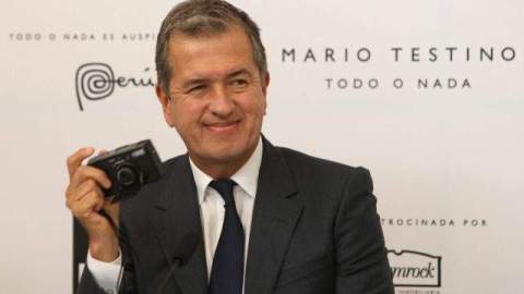 La exposición exhibe 54 de sus fotografías en gran formato y estará abierta al público desde el 17 de julio hasta el 23 de diciembre próximo.