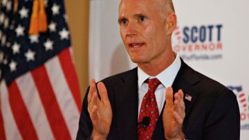 Rick Scott, gobernador de Florida, recibió una carta donde se le comunica el acceso que tendrá para ver una base de datos policiacos.