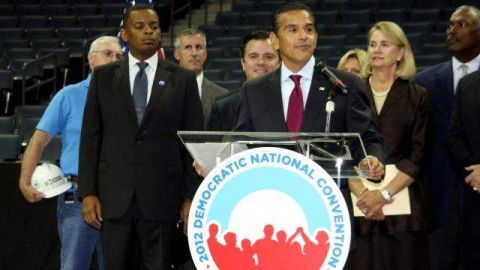 En conferencia de prensa en el Time Warner Cable Arena, el alcalde de Los Ángeles y presidente de la convención, Antonio Villaraigosa, dijo hoy que están “trabajando duro” para transformar la manera que se ha venido realizando la convención demócrata.