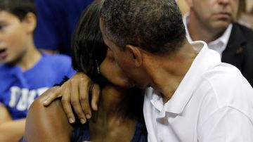 El beso de los Obama en el Verizon Center.