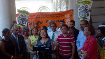 Líderes comunitarios, sindicalistas y políticos se unieron ayer para anunciar la marcha para exigir mejoras salariales.