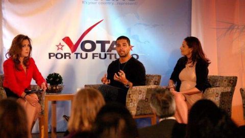 Activistas de todo el país dicen que esperan que más de 12 millones de hispanos voten en estas elecciones, a pesar de las bajas cifras de empadronamiento entre hispanos.