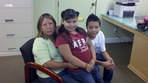 Juana Reyes fue  arrestada por vender  tamales  y ahora enfrenta una orden de deportación.