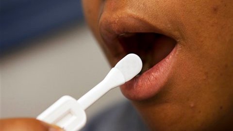 En Universidades de EEUU se ha comenzado a probar con tests de VIH orales entre otros avances.