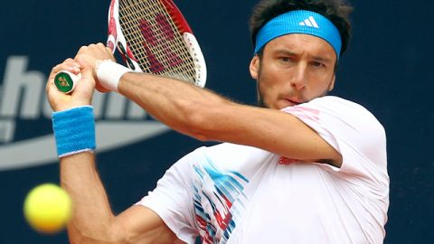 La victoria de Juan Mónaco  (en la foto) sobre Tommy Haas en la final de Hamburgo provocó el ascenso del argentino en la clasificación mundial de tenis.