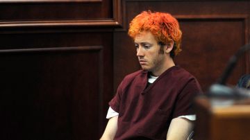 James Holmes lució ayer su cabellera anaranjada durante la audiencia en corte.