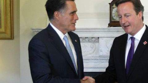Romney se reune con el primer ministro David Cameron para crear lazos de unión entre ambas naciones.