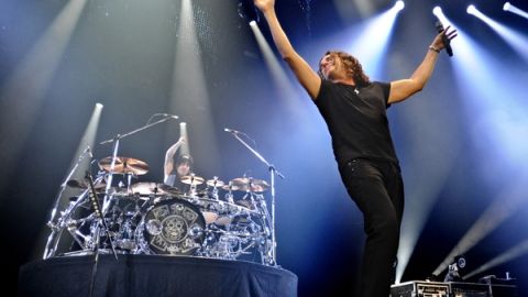 La agrupación musical Maná deleita ahora a sus fans con el sencillo  'El verdadero amor perdona'.
