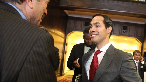 Julian Castro, el alcalde de San Antonio Texas, cuando asistía a la Cámara de Comercio Hispana de Los Ángeles, en California.