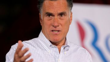 El virtual candidato presidencial y exgobernador de Massachusetts, Mitt Romney, ante la prensa con su nueva proposición de campaña, ayer, en Las Vegas.