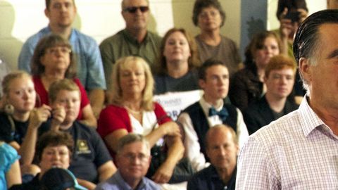 El candidato presidencial por el partido republicano Mitt Romney
