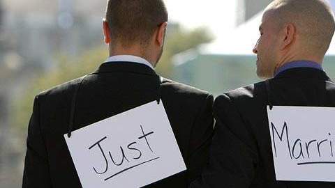 En mayo Obama dijo que personalmente apoyaba las uniones gay.