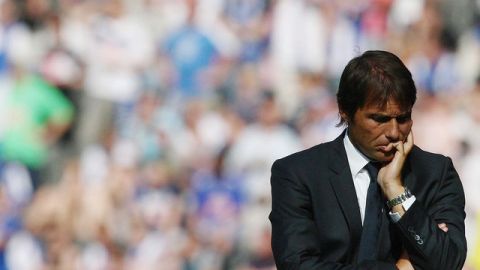 Antonio Conte, que la temporada pasada llevó al Juvetus al título de la Liga italiana, fue castigado severamente por su federación