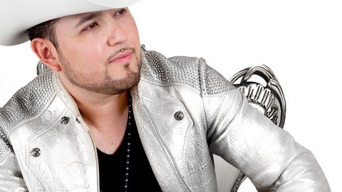 Roberto Tapia asegura que no hay competencia entre él y Larry Hernández o Gerardo Ortiz.