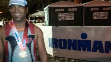 El boricua David Rodríguez fue uno de los 2,500 participantes el sábado en el triatlón de Nueva York.
