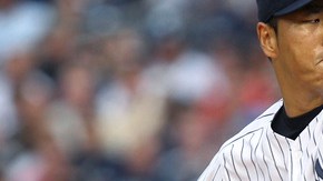 Hiroki Kuroda ejecuta un lanzamiento en su labor de ayer ante los Vigilantes, en la que se mantuvo las nueve entradas y apenas le conectaron dos hits.