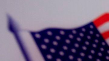 Los detractores dicen que es una ley de los republicanos para ayudar a Romney a derrotar a Obama en los comicios.