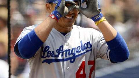 Luis Cruz celebra al estilo de Hanley Ramírez.