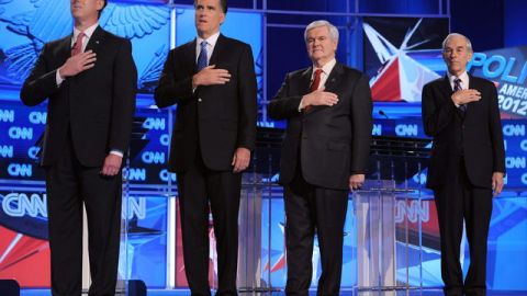 El elocuente orador y primero en la foto, (izq. a der.) Rick Santorum hijo de inmigrantes italianos, hablará ante tremendo auditorio.