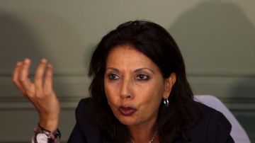 La relatora especial de la ONU  sobre venta de niños, prostitución infantil y utilización de niños en pornografía, Najat Maalla M'jid, en su gira por Guatemala.