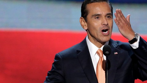 Antonio Villaraigosa, alcalde de Los Ángeles y presidente de la Convención Demócrata.