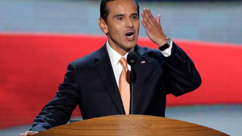 Antonio Villaraigosa, alcalde de Los Ángeles y presidente de la Convención Demócrata.
