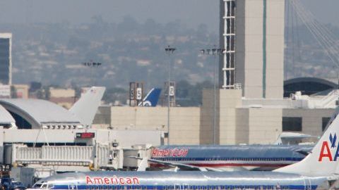 La demanda del alega que las aerolíneas no evitaron que los terroristas embarcaran en los aviones que después se estrellaron contra las Torres Gemelas y las destruyeron.