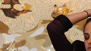 Kristen está acumulando todas las cosas que le recuerdan a Robert.