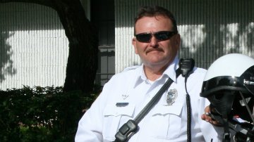 Muy sentida ha sido la muerte del oficial Bruce St. Laurent.