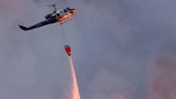 Un pequeño helicóptero se estrelló en llamas cerca de Houston.