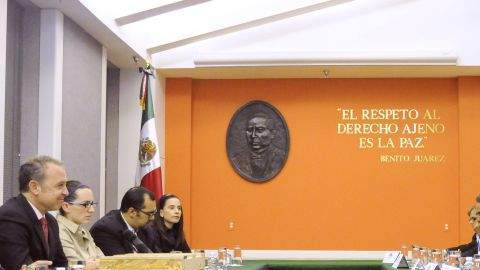 Sicilia le expresó al embajador Sarukhan la preocupación de su movimiento por la lucha contra las drogas, el tráfico de armas y el lavado de dinero.