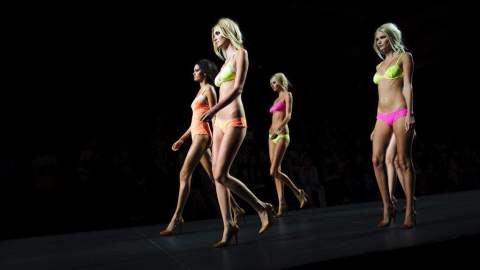 Modelos en la pasarela Primavera-Verano de TCN en la Semana de la Moda de Madrid.