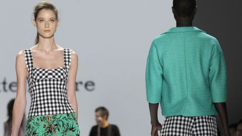 Diseños de Nanette Lepore en la Semana de la Moda de Nueva York.