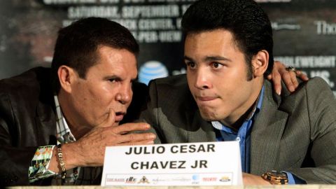 Chávez padre se ha involucrado mucho en el duelo entre Julio César Chávez Jr. y Sergio 'Maravilla' Martínez.