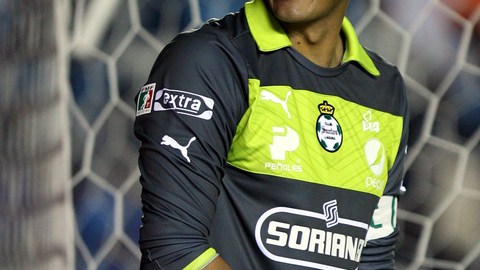 Oswaldo Sánchez es clave en el duelo ante Águilas.