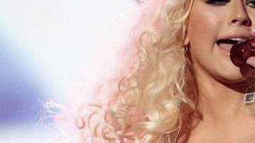 “Lotus” podría significar el regreso de Aguilera a la primera división de las divas de la música.