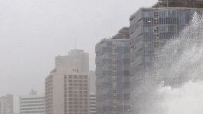 Los destrozos causados por Sanba dejaron sin electricidad a unas 26,900 estructuras en Corea del Sur, entre casas y comercios, informó la Dirección Nacional de Manejo de Emergencias.