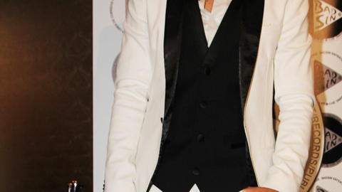 Kevin Ortiz está ya listo para lanzar su primer álbum del que se conoce un sencillo y un video.