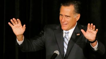 Mitt Romney durante su visita ayer a Sarasota para recaudar fondos.