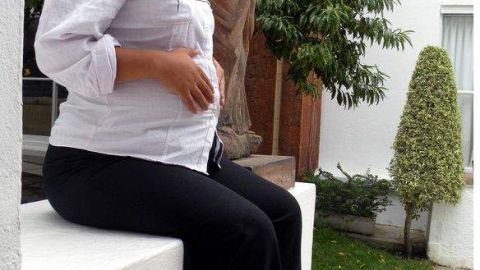 El parto se prolonga cuando la mujer tiene temor a dar a luz.
