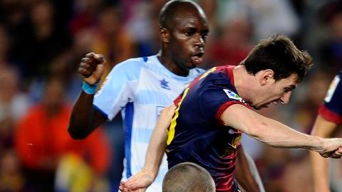 Messi provocó un autogol del Granada a favor del Barcelona en el 92.