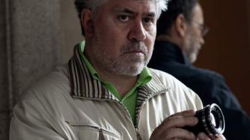 Pedro Almodóvar ganó el Oscar al Mejor Guión Original por la película "Hable con ella" en 2002.