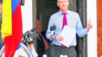 Julian Assange, quien se encuentra asilado en la embajada de Ecuador en Londres sostiene que si Suecia lo extradita a EEUU podría afrontar la pena de muerte.
