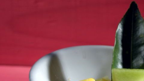 Frutas con miel de naranja.
